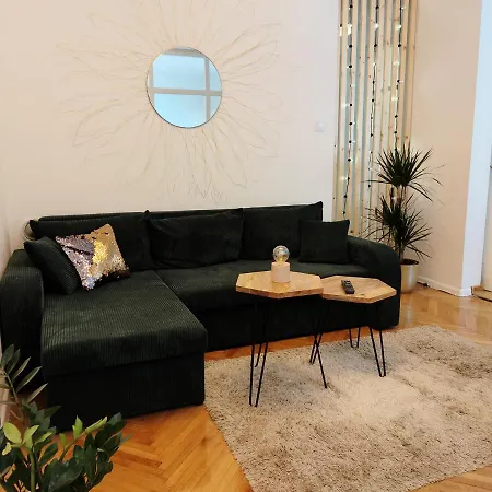 Tonka Apartment